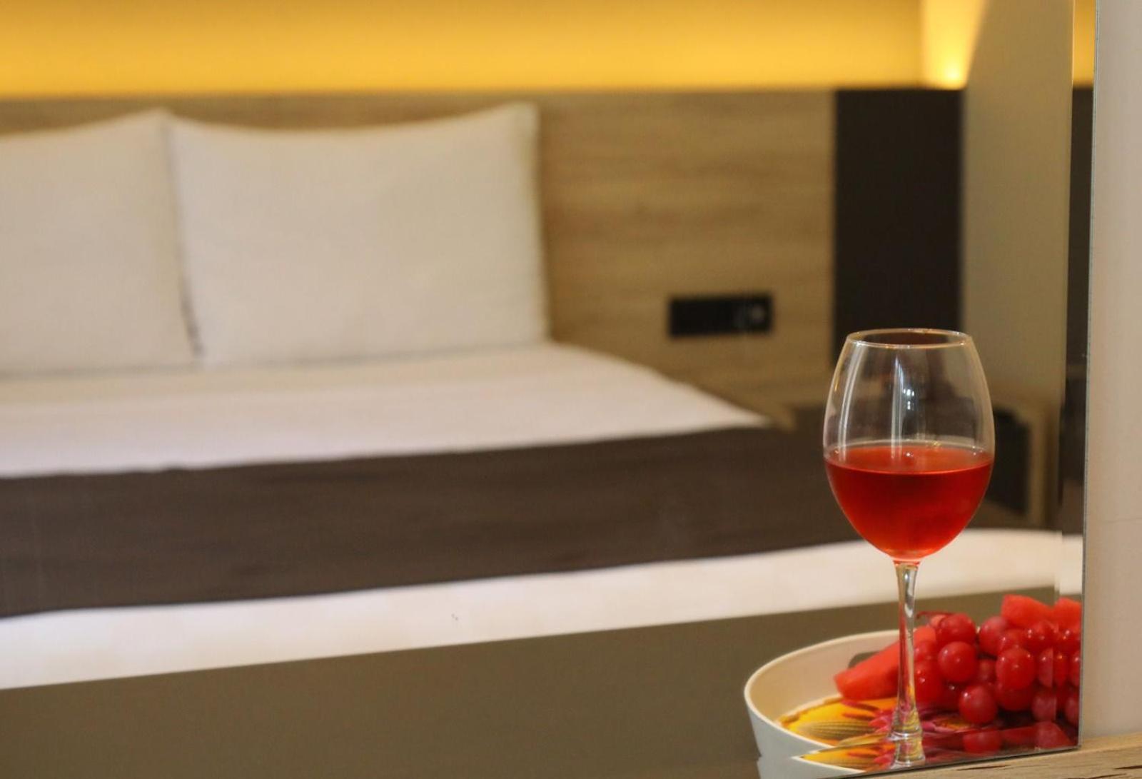 Grand Faik Hotel Cesme Exterior foto